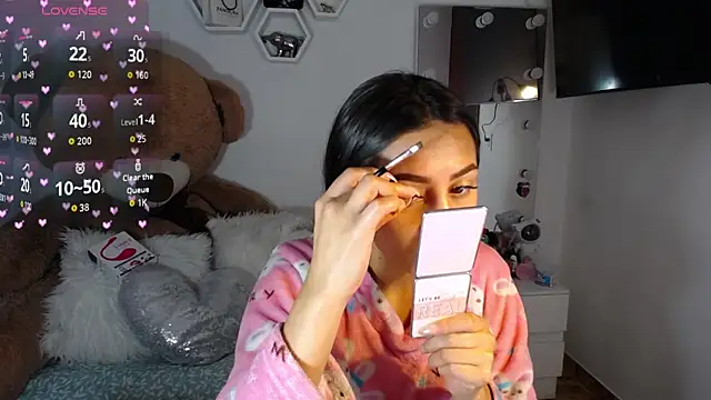 channel-rose1 online show from 11.03.25