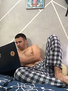 Cesar Augusto online show from 11.02.25