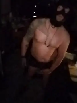 Snapshot of JoeyUhOh chatting on 12.01.25 JoeyUhOh online show from 12.01.25