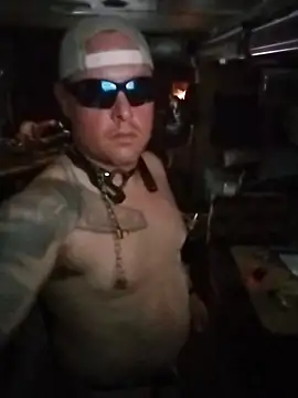 Snapshot of JoeyUhOh chatting on 12.21.25 JoeyUhOh online show from 12.21.25