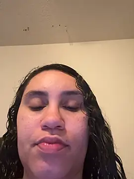Snapshot of carlithefreak chatting on 05.27.26 carlithefreak online show from 05.27.26