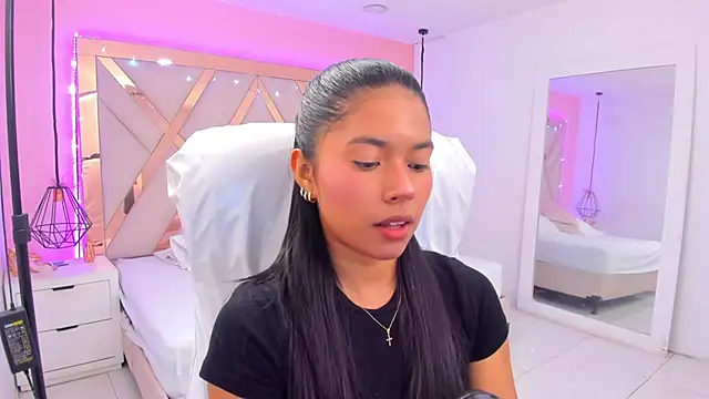 samantaa shy online show from 04.04.26