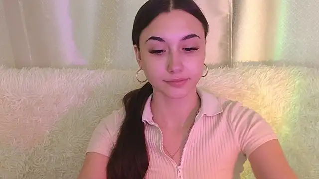 Snapshot of MelissaPristine chatting on 10.18.25 MelissaPristine online show from 10.18.25