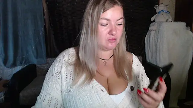 NikaSkylink online show from 10.13.25