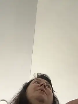 Snapshot of Liza_Will chatting on 10.22.25 Liza Will online show from 10.22.25