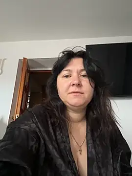 Snapshot of Liza_Will chatting on 10.28.25 Liza Will online show from 10.28.25