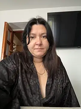 Snapshot of Liza_Will chatting on 11.18.25 Liza Will online show from 11.18.25