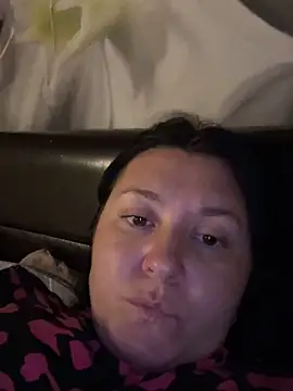 Snapshot of Liza_Will chatting on 12.04.25 Liza Will online show from 12.04.25