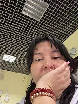 Snapshot of Liza_Will chatting on 12.14.25 Liza Will online show from 12.14.25