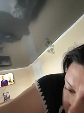 Snapshot of Liza_Will chatting on 02.15.26 Liza Will online show from 02.15.26