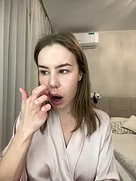 Ashley Roys online show from 02.14.26