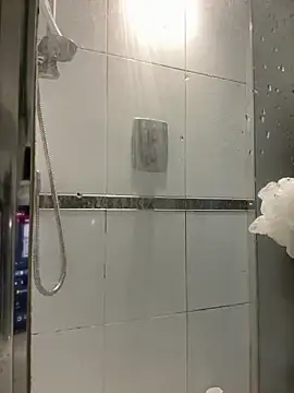 Woodchip online show from 12.19.25