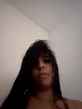 Snapshot of Carolzinha150 chatting on 06.21.26 Carolzinha150 online show from 06.21.26