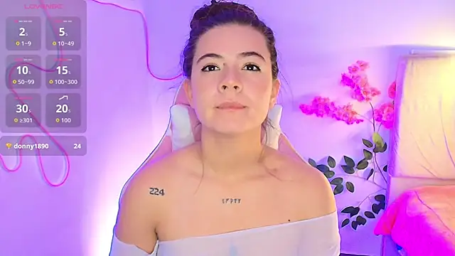 Snapshot of Stepha_babe chatting on 05.15.26 Stepha babe online show from 05.15.26