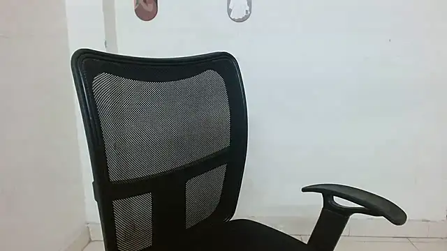 Snapshot of its_rida chatting on 11.30.25 its rida online show from 11.30.25