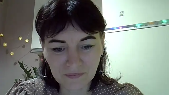 Snapshot of Krystal_82 chatting on 10.12.25 Krystal 82 online show from 10.12.25