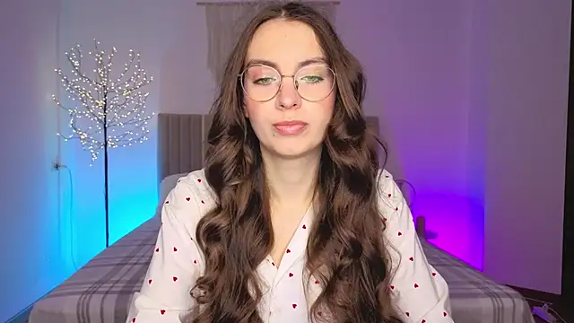 Snapshot of Real_cutie1 chatting on 03.03.26 Real cutie1 online show from 03.03.26