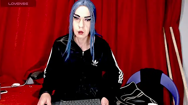 Snapshot of blondehot5v chatting on 02.26.26 blondehot5v online show from 02.26.26