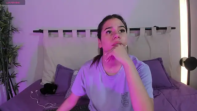 Rachell criss online show from 02.28.26