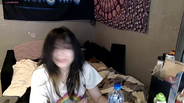 London Ray online show from 11.23.25