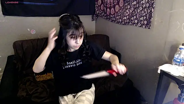 London Ray online show from 03.16.26