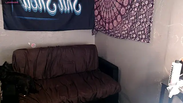 London Ray online show from 03.20.26