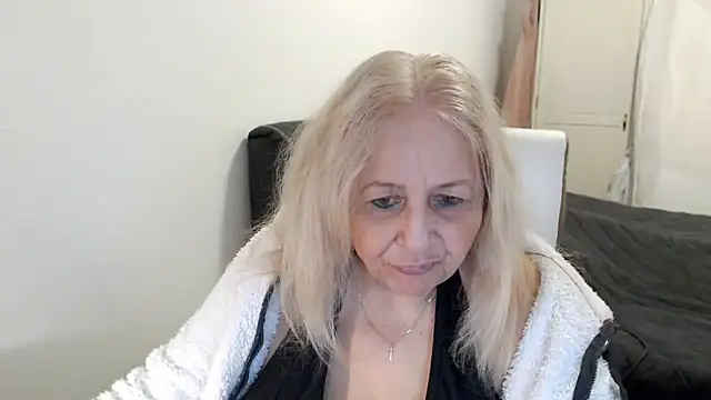 SusiLifeXXX online show from 05.20.26