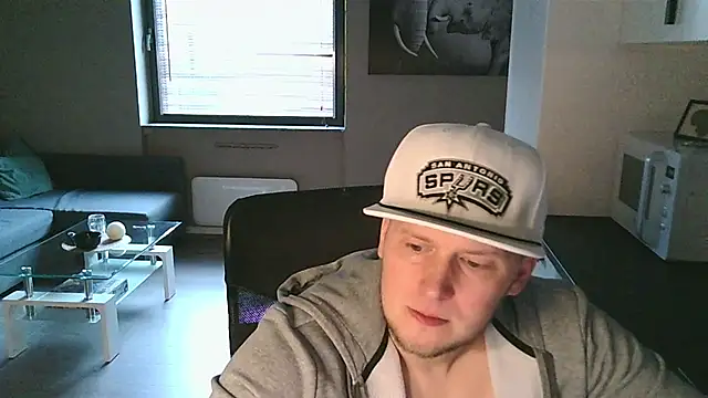 Snapshot of Dartanjanas13 chatting on 10.24.25 Dartanjanas13 online show from 10.24.25