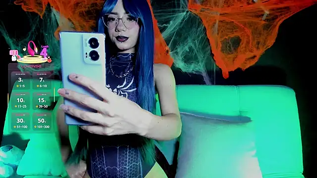 madiixwatson online show from 10.31.25