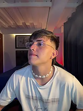 Snapshot of Justin_trevor1 chatting on 10.21.25 Justin trevor1 online show from 10.21.25