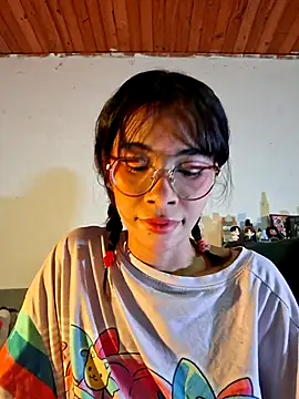 Snapshot of dolliette24 chatting on 07.14.26 dolliette24 online show from 07.14.26