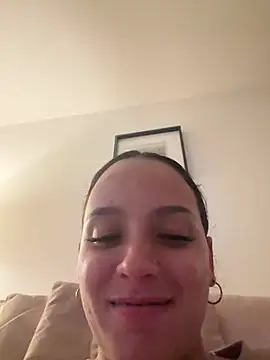 Snapshot of Maia_Park chatting on 05.19.26 Maia Park online show from 05.19.26