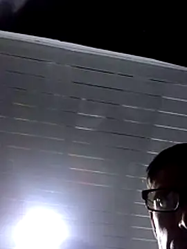 Snapshot of Jhajhaqq chatting on 11.12.25 Jhajhaqq online show from 11.12.25