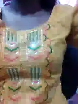 Snapshot of Reeta-rani chatting on 10.17.25 Reeta-rani online show from 10.17.25