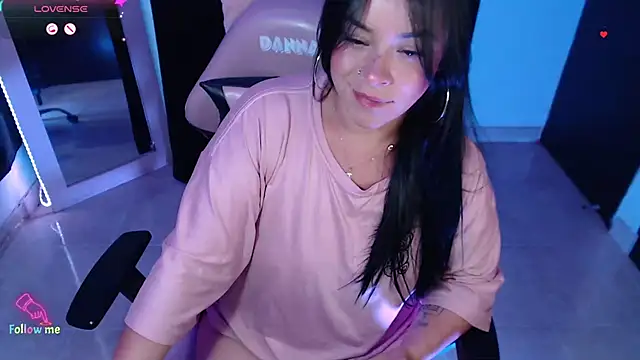 Danniela20 online show from 03.25.26