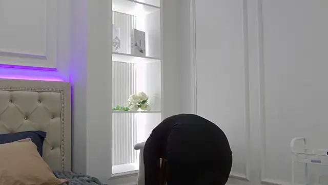 ZoeyNeal online show from 03.07.26