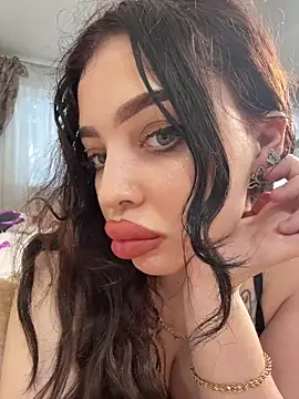 Hannah xBaby online show from 11.22.25