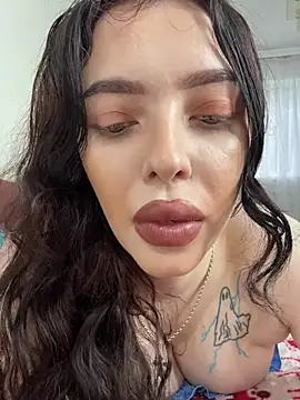 Hannah xBaby online show from 11.23.25