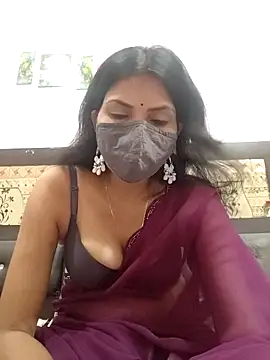 Snapshot of Yourhotsweetgirl chatting on 09.21.25 Yourhotsweetgirl online show from 09.21.25