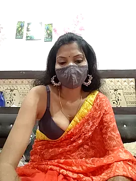 Snapshot of Yourhotsweetgirl chatting on 10.12.25 Yourhotsweetgirl online show from 10.12.25