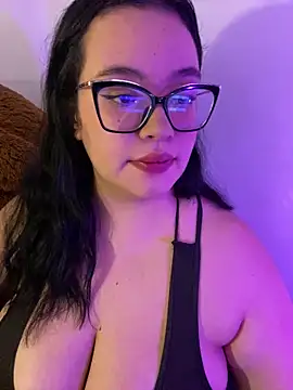 Snapshot of Emily_Taylor2 chatting on 09.14.25 Emily Taylor2 online show from 09.14.25