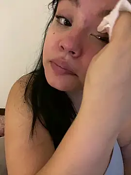 Snapshot of Emily_Taylor2 chatting on 09.18.25 Emily Taylor2 online show from 09.18.25