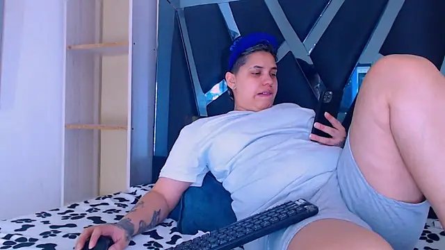 karla sexy21 online show from 10.16.25