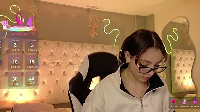 Megan  cole1 online show from 02.19.26