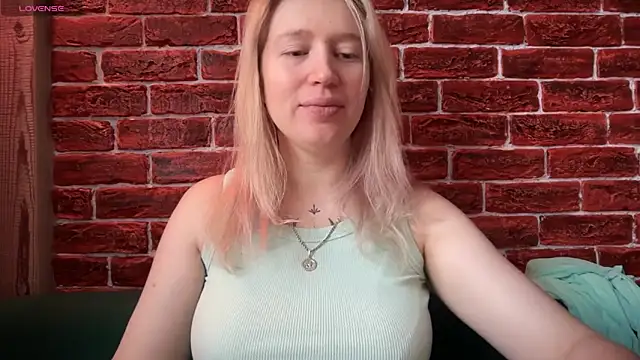 CitrusBlissss online show from 11.11.25