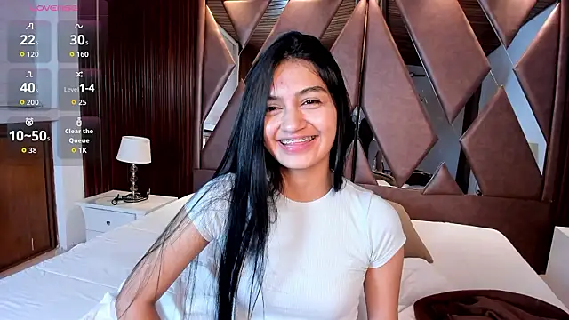 Snapshot of AidaJones chatting on 03.18.26 AidaJones online show from 03.18.26