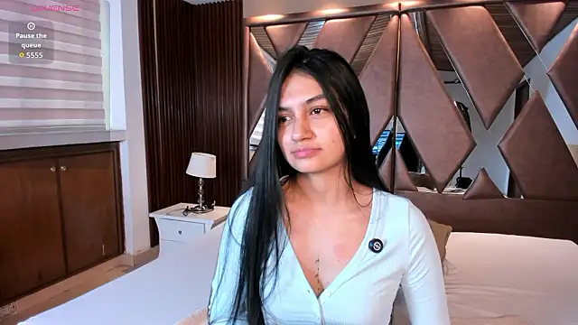 Snapshot of AidaJones chatting on 03.21.26 AidaJones online show from 03.21.26