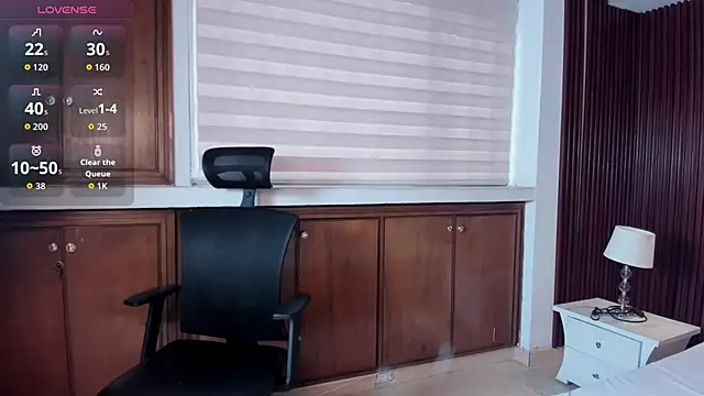 Snapshot of AidaJones chatting on 04.08.26 AidaJones online show from 04.08.26