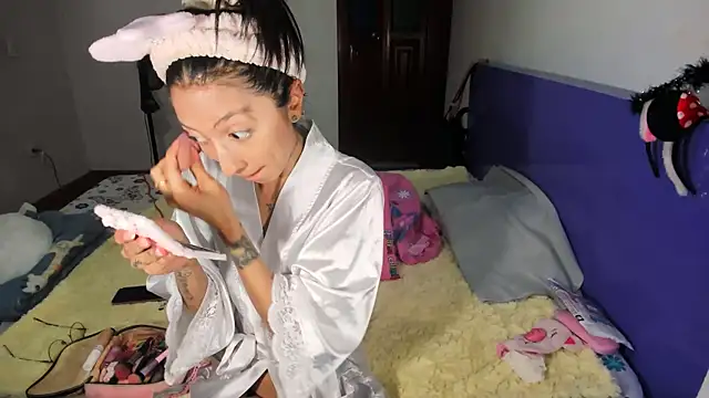 Anais lux online show from 04.14.26