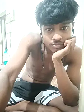 Snapshot of 6yon chatting on 10.11.25 6yon online show from 10.11.25